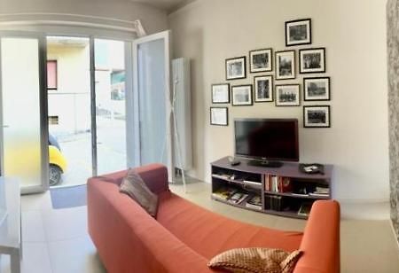 Piccolo Loft In Centro Asti公寓 外观 照片